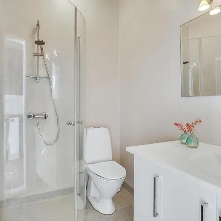 Lovely In With Kitchen Hébergement de vacances *