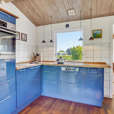 Hébergement de vacances Lovely In With Kitchen Frorup